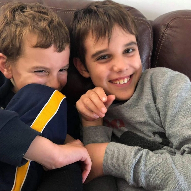 Roditelji u Australiji ubili sinove, kućne ljubimce pa sebe. "Sustav ih je slomio"